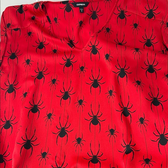 Express Red and Black Spider Print V-Neck Blouse - Picture 5 of 6